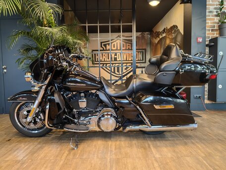 2016 Harley-Davidson Ultra Limited, чёрный, 1850000 рублей, вид 5