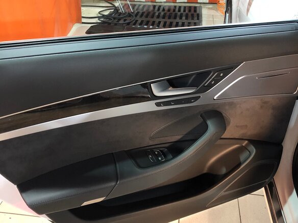 2015 Audi A8 Long III (D4) Рестайлинг, белый - вид 13