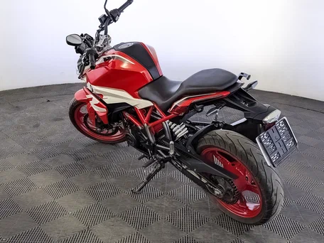 2023 BMW G 310 R, красный, 410000 рублей, вид 5