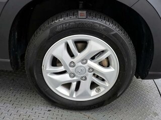 2021 Hyundai Venue I, серый, 1590000 рублей, вид 5