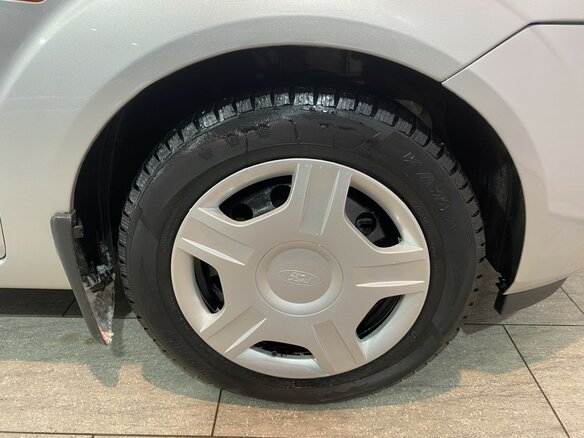 2008 Ford Fiesta Mk5, серебристый - вид 12