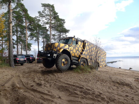 1997 ЗИЛ 4972, бежевый, 15000000 рублей, вид 4