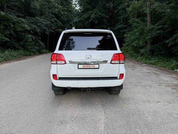 2010 Toyota Land Cruiser 200 Series, белый, 2800000 рублей - вид 4