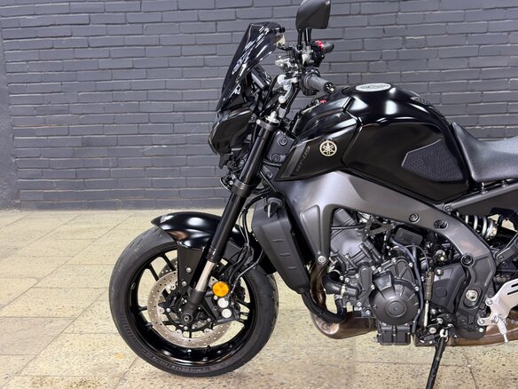 2021 Yamaha MT-09 (FZ-09), чёрный, 1055000 рублей - вид 9