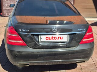 2010 Mercedes-Benz S-Класс 500 V (W221) Рестайлинг, чёрный, 1830000 рублей, вид 2