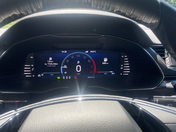 2022 Skoda Superb III Рестайлинг, серый, 4123000 рублей - вид 5