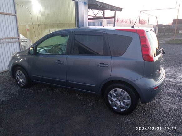 2008 Nissan Note I, серый, 800000 рублей - вид 14
