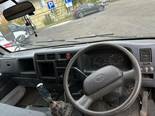 1995 Toyota Toyoace, белый, 990000 рублей, вид 2