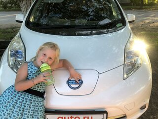 2013 Nissan Leaf I (ZE0/AZE0), белый, 1250000 рублей, вид 2