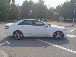 2012 Mercedes-Benz E-Класс 300 IV (W212, S212, C207), белый, 2000000 рублей, вид 4