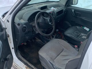 2006 Citroen Berlingo I Рестайлинг, белый, 196000 рублей, вид 4