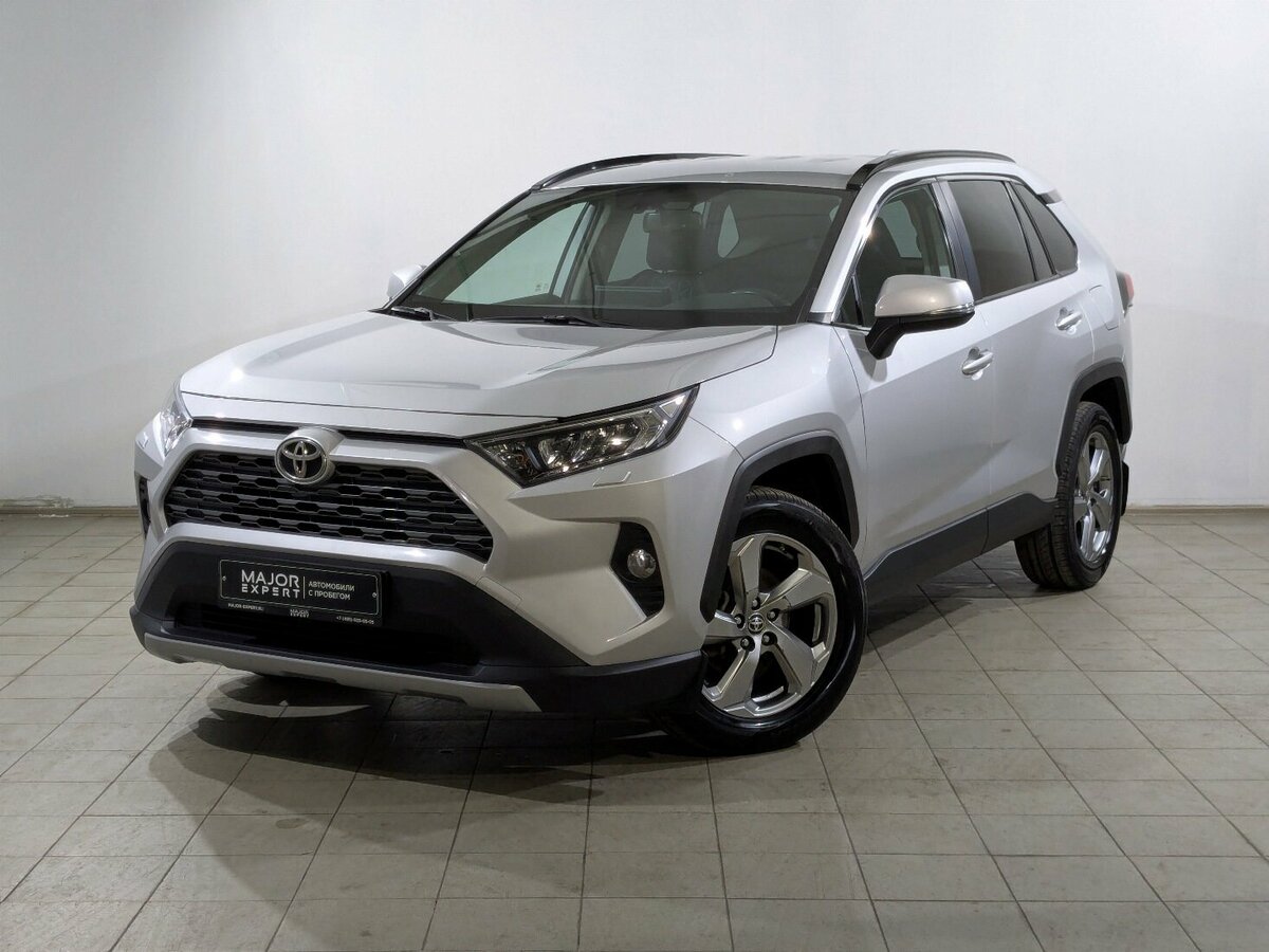 Открыть фотографии: Toyota RAV4 V (XA50)