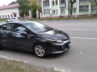 2019 Chevrolet Cruze II, чёрный, 1300000 рублей, вид 1