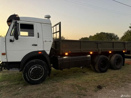 1981 КамАЗ 53229, белый, 1400000 рублей, вид 3