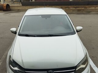 2018 Volkswagen Polo V Рестайлинг, белый, 1000000 рублей, вид 1