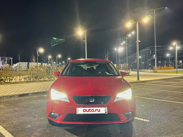 2013 SEAT Leon III, красный, 1100000 рублей