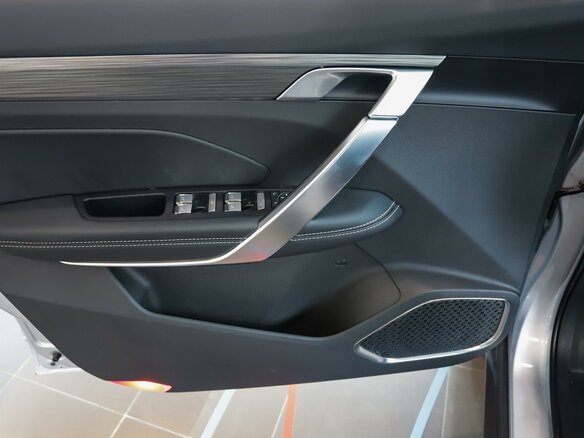2026 Belgee X70 I Рестайлинг, серебристый, 4040000 рублей - вид 9