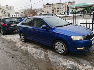 2018 Skoda Rapid I Рестайлинг, синий, 1399000 рублей, вид 4