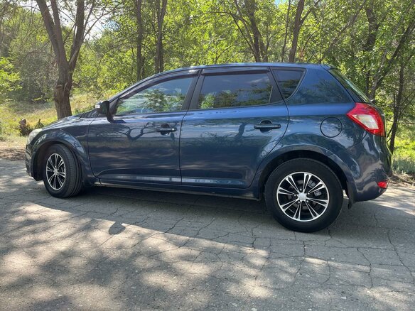 2010 Kia Ceed I Рестайлинг, синий, 850000 рублей - вид 2