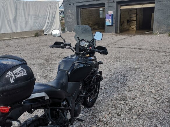 2015 Suzuki V-Strom 1000, чёрный, 650000 рублей - вид 1
