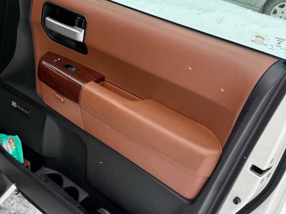 2012 Toyota Sequoia II, белый, 3900000 рублей - вид 29