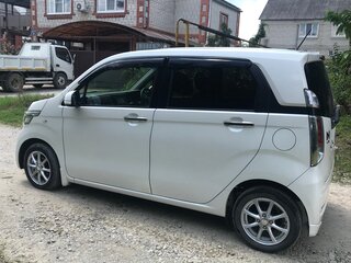 2018 Honda N-WGN I Рестайлинг, белый, 705000 рублей, вид 4