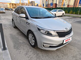 2016 Kia Rio III Рестайлинг, серый, 870000 рублей, вид 2