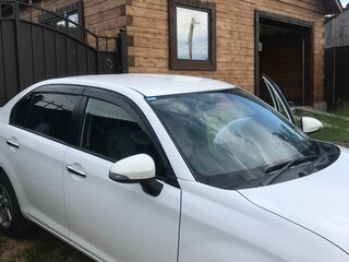 2013 Toyota Corolla Axio XI (E160, E170, E180), белый, 900000 рублей, вид 3