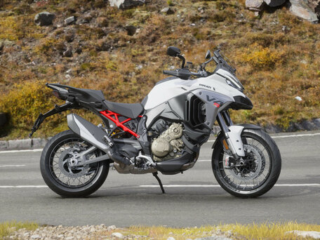 2026 Ducati Multistrada V4, серый, 3090000 рублей, вид 1