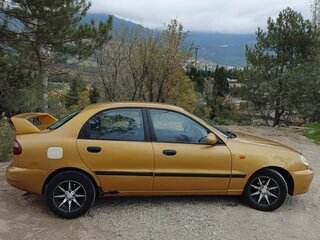 2003 Daewoo Lanos, золотистый, 320000 рублей, вид 4