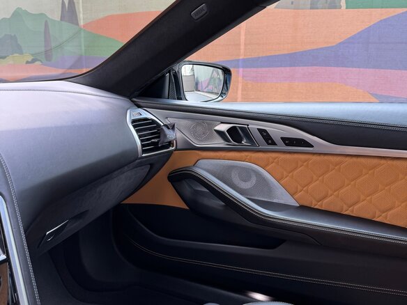 2020 BMW M8 Competition I (F91/F92/F93), чёрный, 10300000 рублей - вид 10