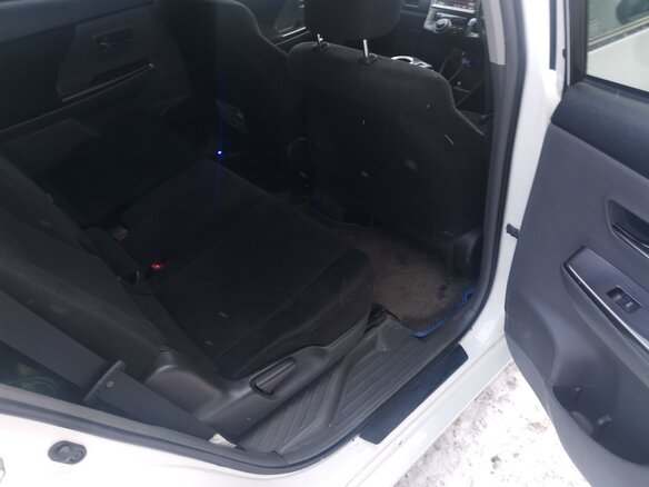 2013 Toyota Prius Alpha I (ZVW40/41), белый, 1350000 рублей - вид 6