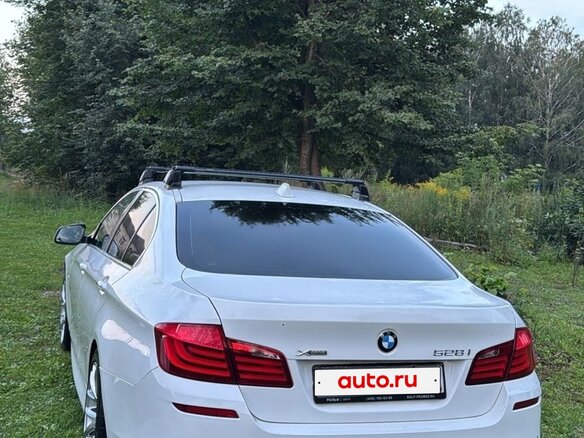 2012 BMW 5 серии 528i xDrive VI (F10/F11/F07), белый, 1600000 рублей