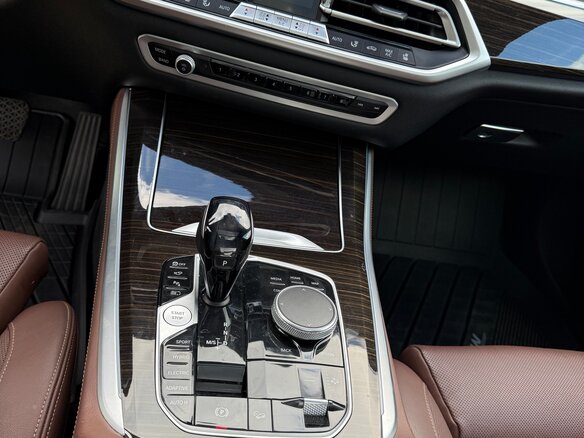 2020 BMW X5 45e IV (G05/G18), серый - вид 14