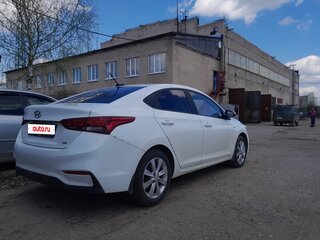 2020 Hyundai Solaris II Рестайлинг, белый, 1300000 рублей, вид 4
