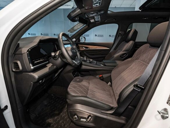 2026 Geely Monjaro I, белый, 4954990 рублей - вид 7