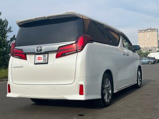 2020 Toyota Alphard III Рестайлинг, белый, 4550000 рублей, вид 3