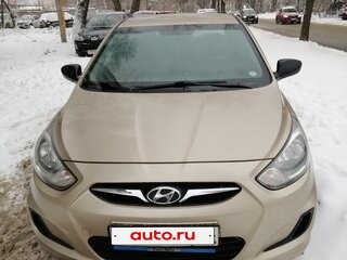2013 Hyundai Solaris I, бежевый, 840000 рублей, вид 1