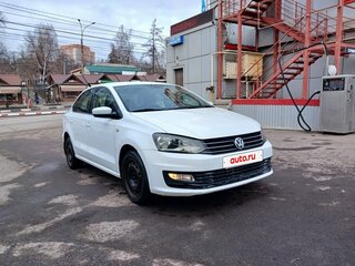 2016 Volkswagen Polo V Рестайлинг, белый, 639000 рублей, вид 2