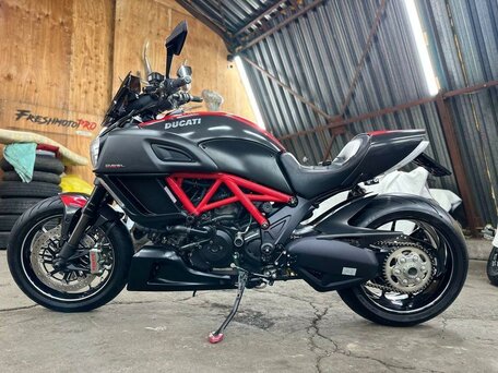 2014 Ducati Diavel Carbon, чёрный, 1150000 рублей, вид 4