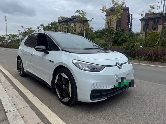 2025 Volkswagen ID.3 57.3 kWh I, белый - вид 1