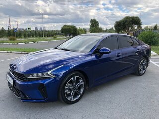 2020 Kia K5 III, синий, 2800000 рублей, вид 1