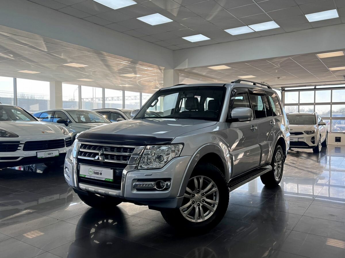 Открыть фотографии: Mitsubishi Pajero IV Рестайлинг 2