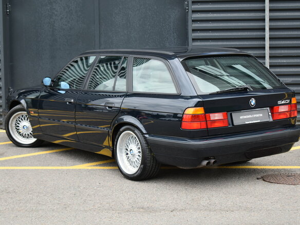 1995 BMW 5 серии 540i III (E34), синий, 3950000 рублей - вид 4