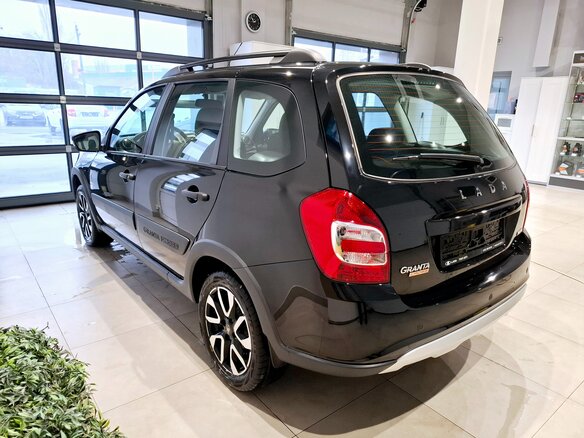 2026 Lada (ВАЗ) Granta Cross I Рестайлинг, чёрный, 1320500 рублей - вид 3