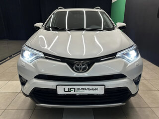 2018 Toyota RAV4 IV (XA40) Рестайлинг, белый, 2100000 рублей, вид 2