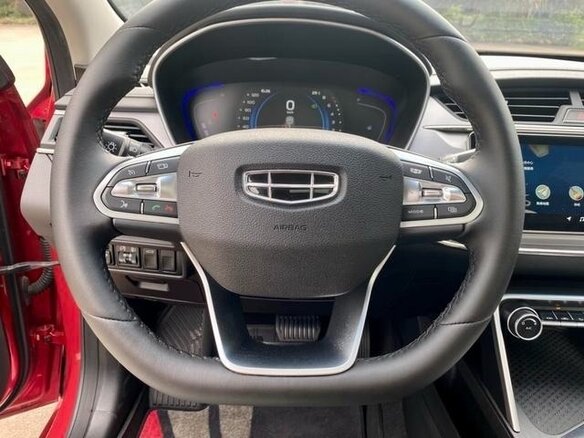2019 Geely Binrui I, красный, 1300000 рублей - вид 5