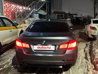 2013 BMW 5 серии 520i VI (F10/F11/F07) Рестайлинг, серый, 1100000 рублей, вид 3