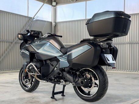 2025 BMW R 1300 RT, чёрный, 3450000 рублей, вид 5