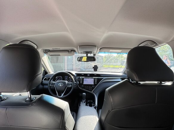 2019 Toyota Camry VIII (XV70), белый, 2600000 рублей - вид 11